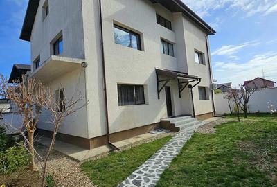 Casă cu 2 camere cu Teren 500 Mp în 1 Decembrie - 10
