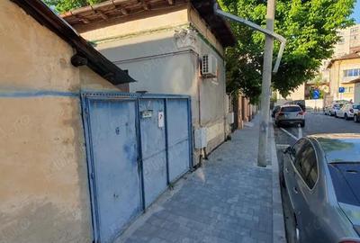 Casă cu 2 camere cu Teren 220 Mp în Muncii - 1