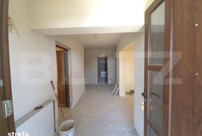 Casă cu 5 camere cu Teren 1204 Mp în Comișani - 3