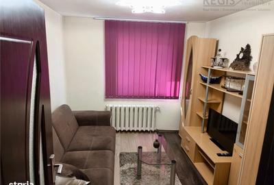 Apartament cu 3 camere decomandat în Tractorul - 8