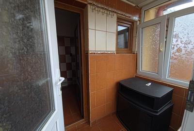 Casă individuală cu 4 camere cu Canalizare în Trocadero - 24