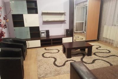 Apartament cu 2 camere decomandat în Exterior Vest