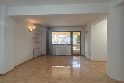 Apartament cu 3 camere decomandat în Faleza Nord - 8