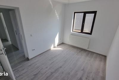 Apartament cu 2 camere decomandat în Ciurea - 3