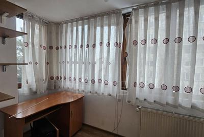 Apartament cu 3 camere decomandat, mobilat în Plopilor - 10