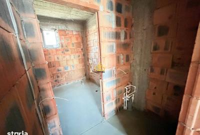 Casă cu 3 camere cu Teren 250 Mp în Central - 11