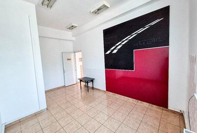 Birou, de 24 mp, în Central - 2