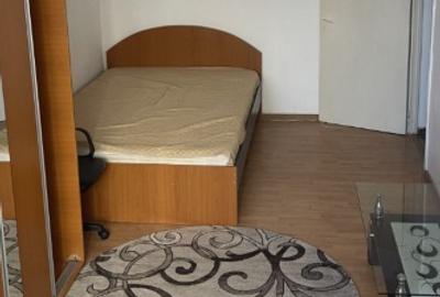 Garsonieră nedecomandată în Florilor - 1