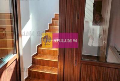 Pensiune de vânzare în Bușteni - Zonă deosebită - 12