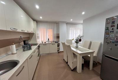 Apartament cu 3 camere decomandat, mobilat în Central - 2