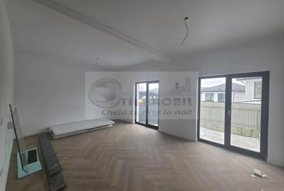 Duplex cu 4 camere decomandat cu Canalizare în Bucium - 1