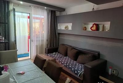 Apartament cu 3 camere decomandat în Ostroveni - 9