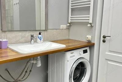 Garsonieră decomandată în Titan - 2