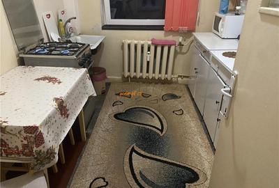 Apartament trei camere , zona Cartier Sud , 55 mp , curat - 4