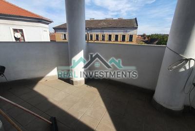 Apartament cu 3 camere semidecomandat în Boul Roșu - 2