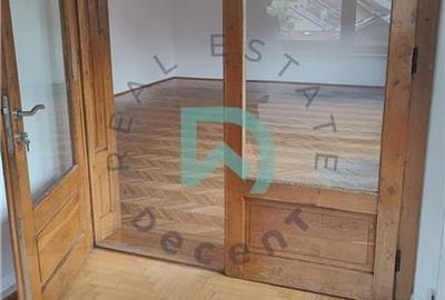 Casă individuală cu 8 camere cu Teren 380 Mp în Centrul Istoric - 4