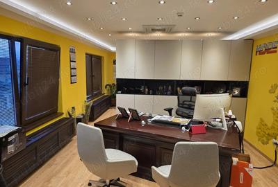 Casă cu 4 camere în Central - 1