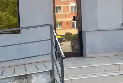 De inchiriat De inchiriat - 3