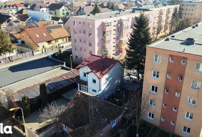 Casă cu 3 camere cu Teren 96 Mp în Florilor - 2