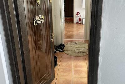 Apartament cu 3 camere semidecomandat în Central - 2