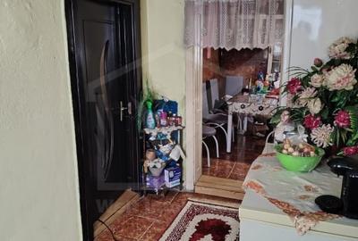 Casa la tara, cu teren generos, foarte aproape de oras. - 3