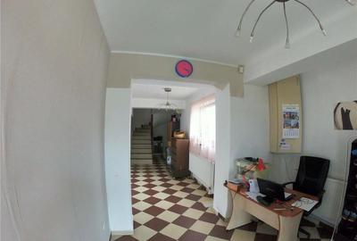 Casă cu 6 camere cu Teren 1412 Mp în Breaza de Sus - 5