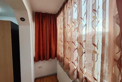 Garsonieră decomandată, mobilată în Astra - 20