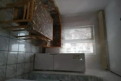 Apartament cu 2 camere semidecomandat în Govândari