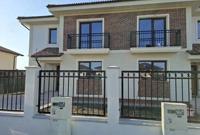 Casă cu 5 camere cu Teren 300 Mp în Central - 2