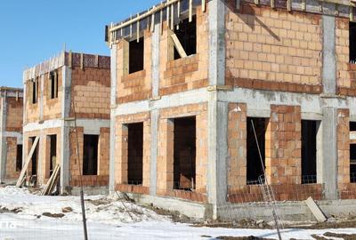 Casă cu 4 camere în Roșu - 2