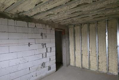 Casă cu 4 camere cu Teren 1400 Mp în Iazu - 2