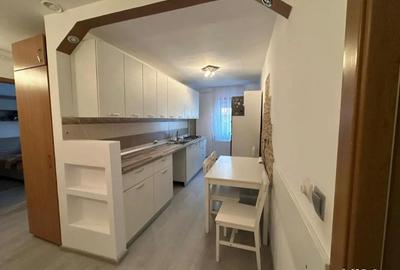 Apartament cu 2 camere decomandat în Central - 4
