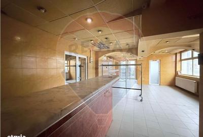 Spațiu comercial, de 78 mp, în Orașul de Jos - 2