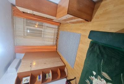 Garsonieră decomandată în Central - 2