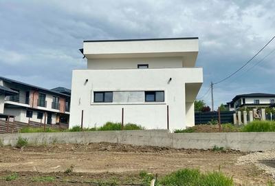 Casă individuală cu 4 camere în Central - 13