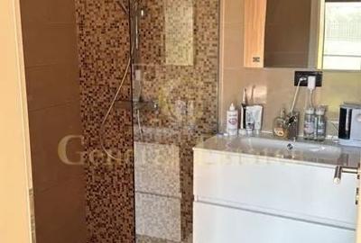 Casă individuală cu 4 camere cu Canalizare în Stupini - 8