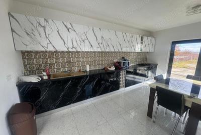 Casa de vanzare , Bradu - 4