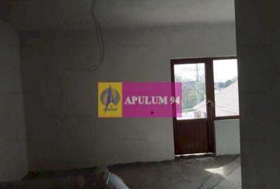 Casă cu 4 camere cu Teren 200 Mp în 1 Decembrie - 32