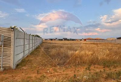 Teren de 681 mp, în Malu Mare - 3