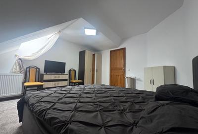 Apartament cu 4 camere semidecomandat în Schei - 9