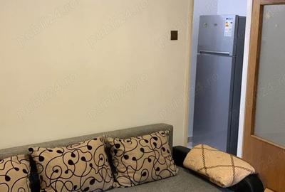 Garsonieră decomandată în Titan - 2