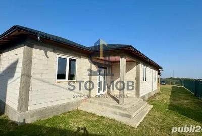 Casă cu 4 camere în Albota - 2