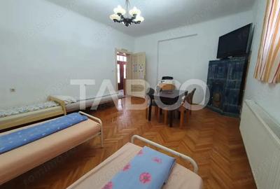 Casă cu 6 camere cu Canalizare în Central - 7