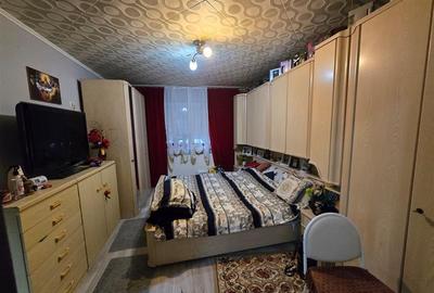 Apartament cu 2 camere semidecomandat, mobilat în Est - 1