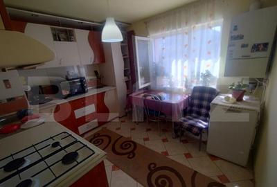 Apartament 2 camere,48mp,decomandat,etaj 3,oras Nasaud,zona - 1