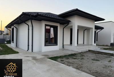 Casă cu 4 camere în Făcăi - 2