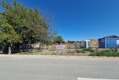 Teren agricol intravilan de 885 mp, în Corbu