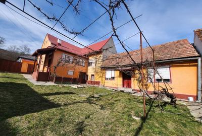 Casă cu 4 camere în Ungra - 2