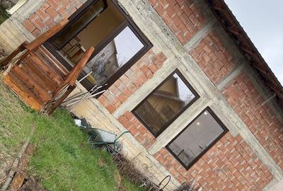 Casă cu 4 camere cu Teren 670 Mp în Bucov - 3