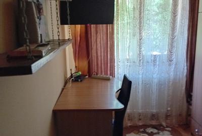 Primim în gazdă 1 elev/elevă capăt troleu micro 19-Galați - 2